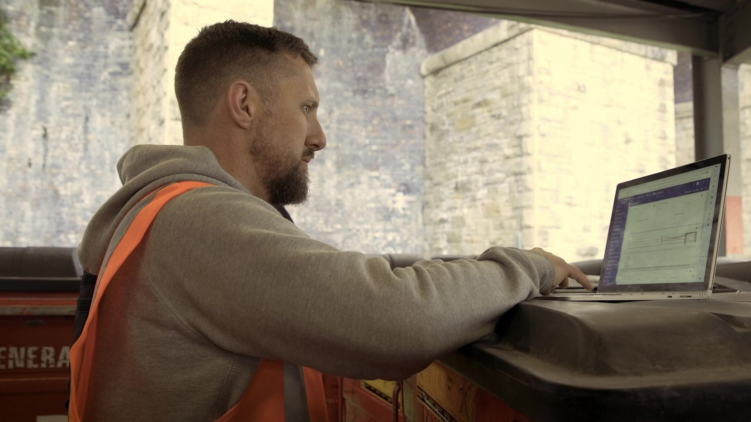 Real-time fill-level data from a smart recycling bin sensor